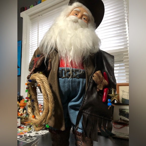 Cowboy Santa Figure - Picture 5 of 12
